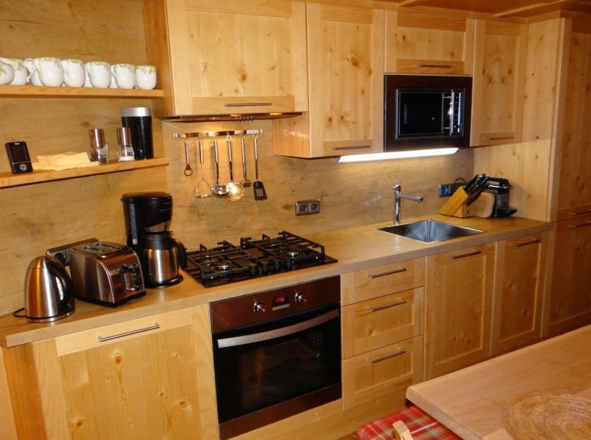 Chalet - Direkt Am 5 Sterne Campingplatz Aufenfeld Im Zillertal Mit Hallenbad Und Sauna Aschau Im Zillertal Esterno foto