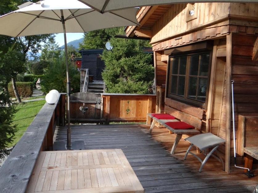 Chalet - Direkt Am 5 Sterne Campingplatz Aufenfeld Im Zillertal Mit Hallenbad Und Sauna Aschau Im Zillertal Esterno foto